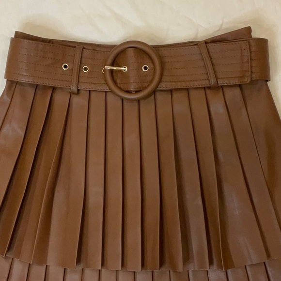 ZARA | NWT | Brown Faux Leather Pleaded Skirt | Size S | Belt | Layered Skirt - Picture 4 of 7